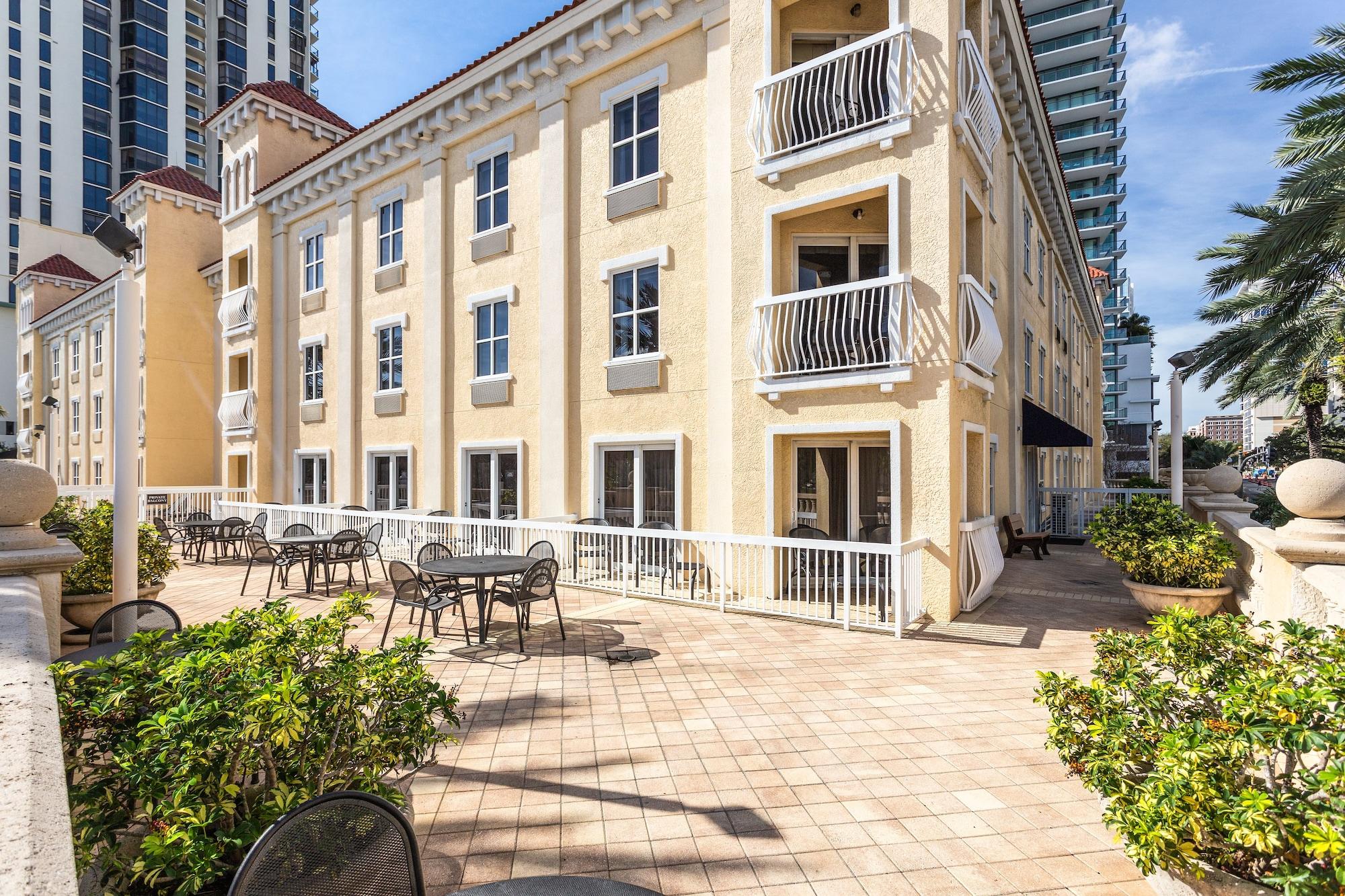 Hampton Inn & Suites St. Petersburg/Downtown Exteriér fotografie
