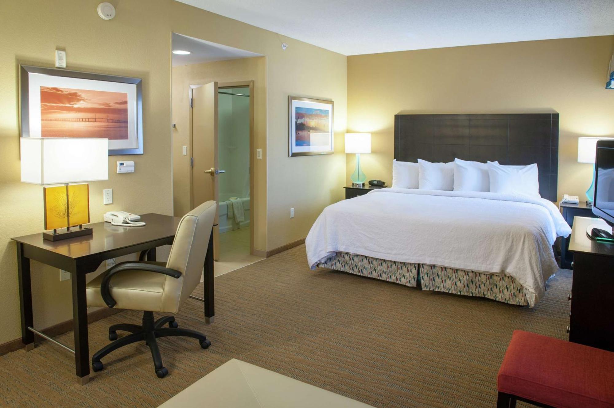 Hampton Inn & Suites St. Petersburg/Downtown Exteriér fotografie