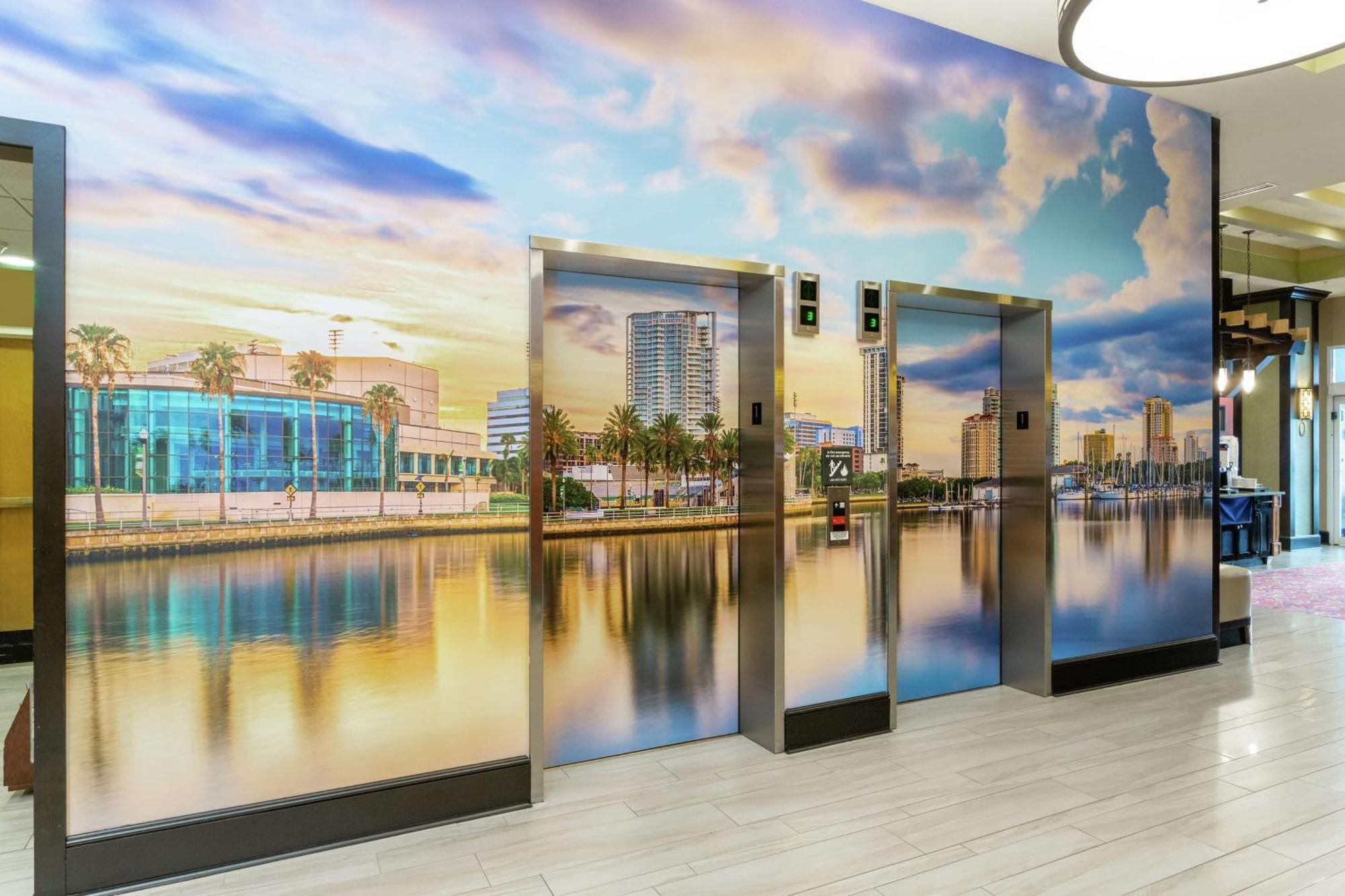 Hampton Inn & Suites St. Petersburg/Downtown Exteriér fotografie