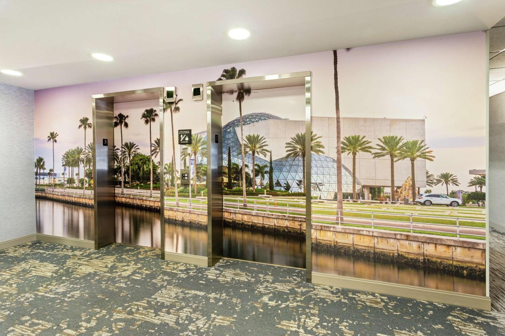 Hampton Inn & Suites St. Petersburg/Downtown Exteriér fotografie