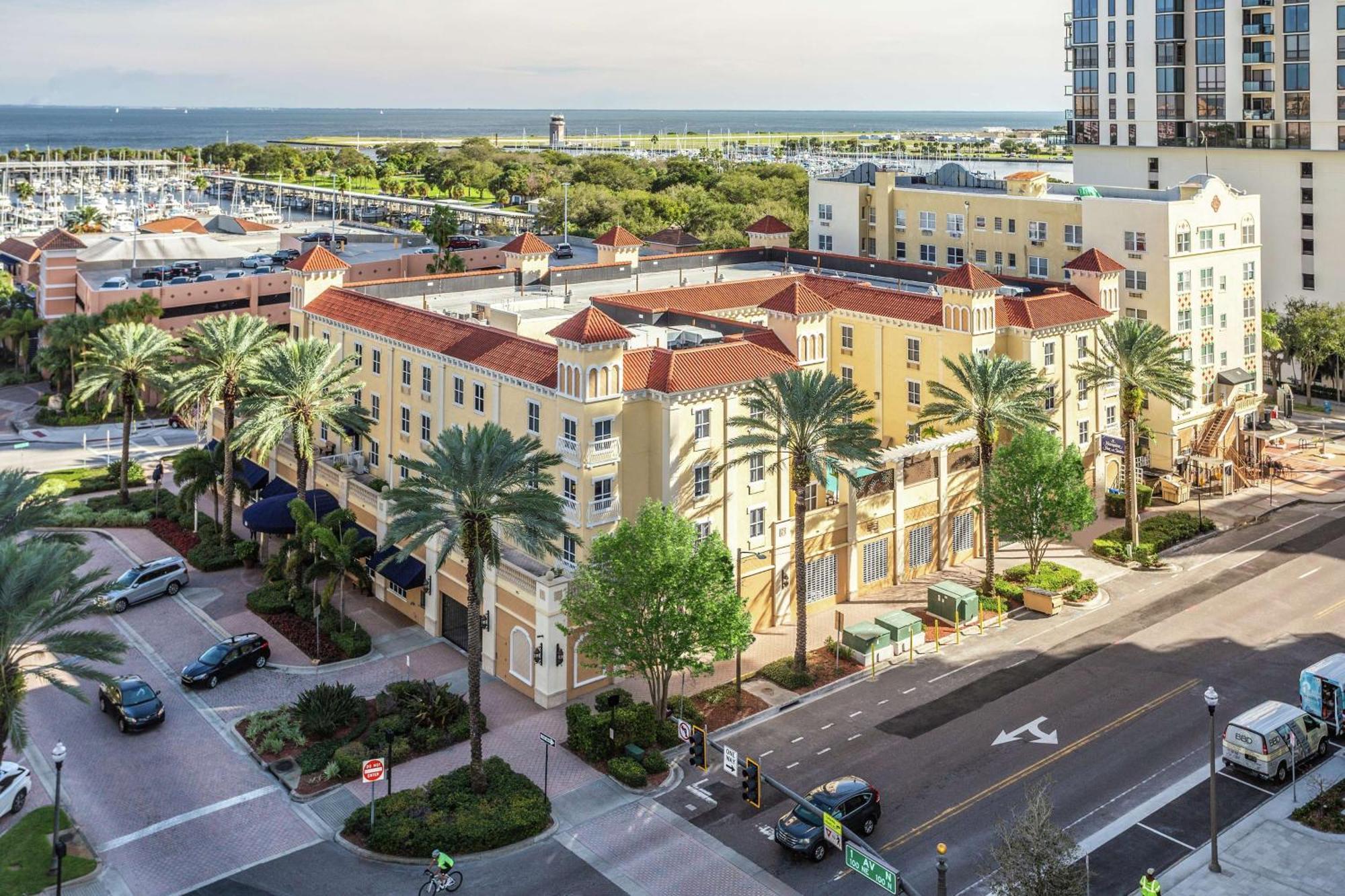 Hampton Inn & Suites St. Petersburg/Downtown Exteriér fotografie