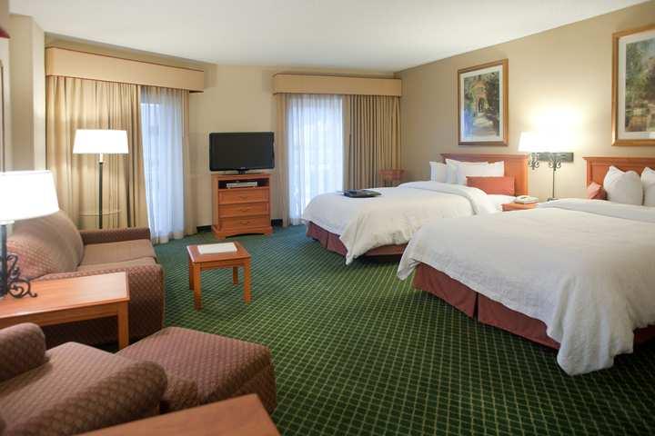 Hampton Inn & Suites St. Petersburg/Downtown Pokoj fotografie